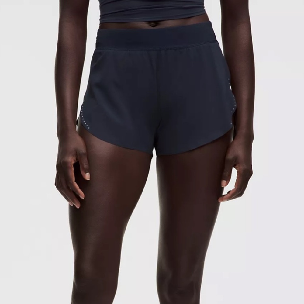 Lululemon Fast and Free High-Rise Classic-Fit Split Short 3" navy size xs
